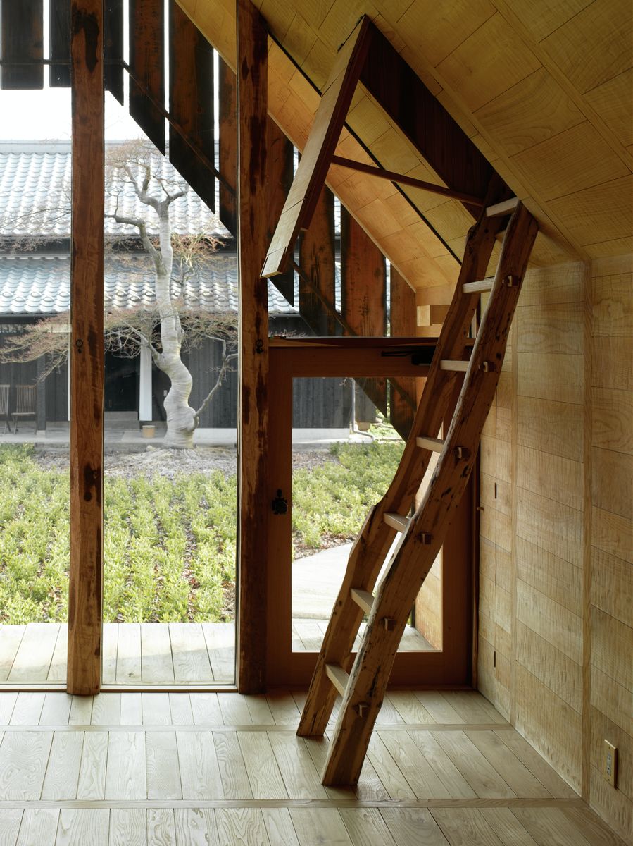 Yakisugi 焼き杉ハウス 2006